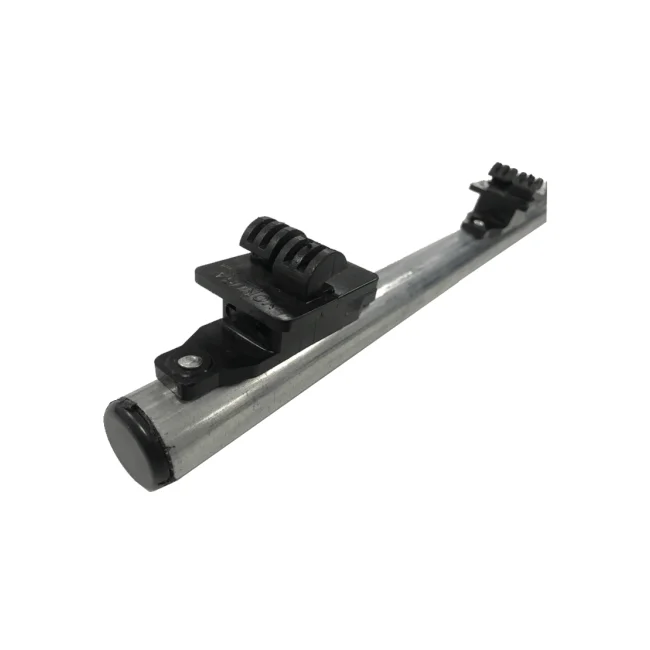 YONUSA TUBOAP101 - Poste de paso para cerco eléctrico, tubo con 5 aisladores de paso instalados/ Tubo de 1.20 mts. listo para instalación en campo image 2